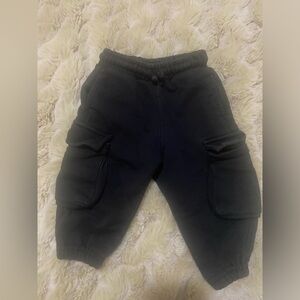 Navy Zara baby sweatpants in 9-12 months